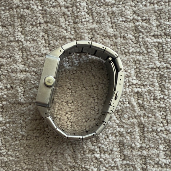 Nixon Quatro Silver Square Face Watch - Picture 2 of 5